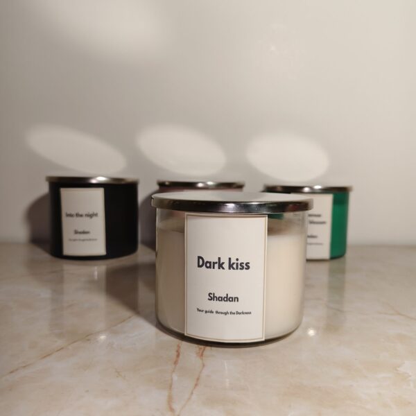 Dark Kiss – 3-Wick Luxury Candle