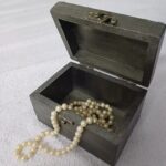 Wooden box with mirrors - Image 4