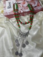 عقد اخضر و احمر