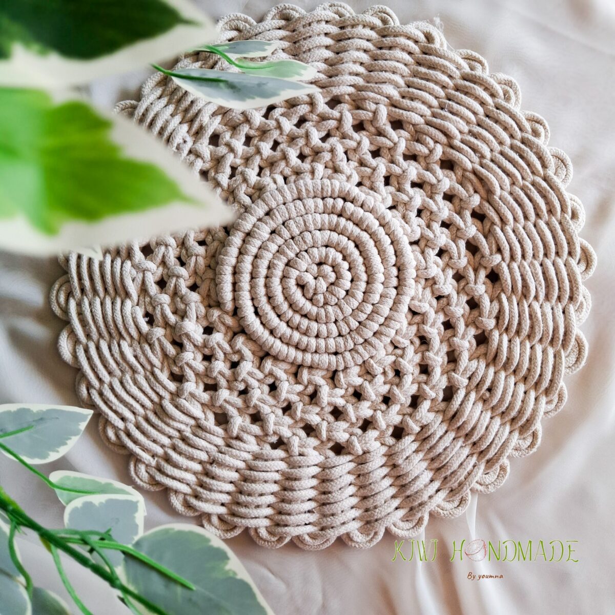 Macrame table coaster - Image 1