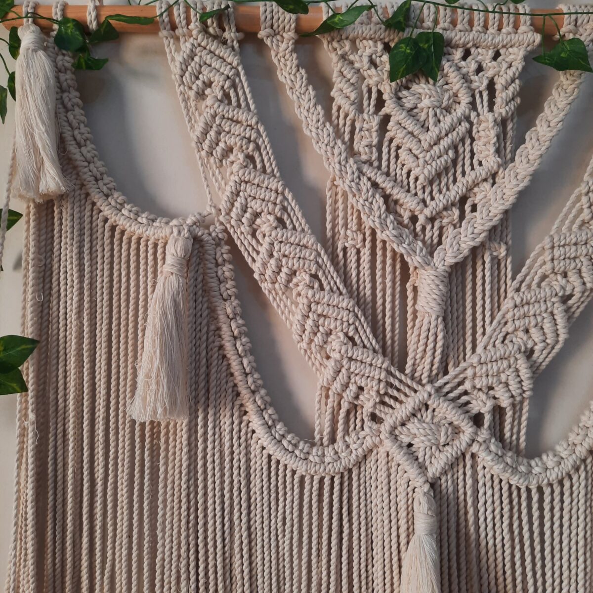 Macrame wall shelf - Image 4
