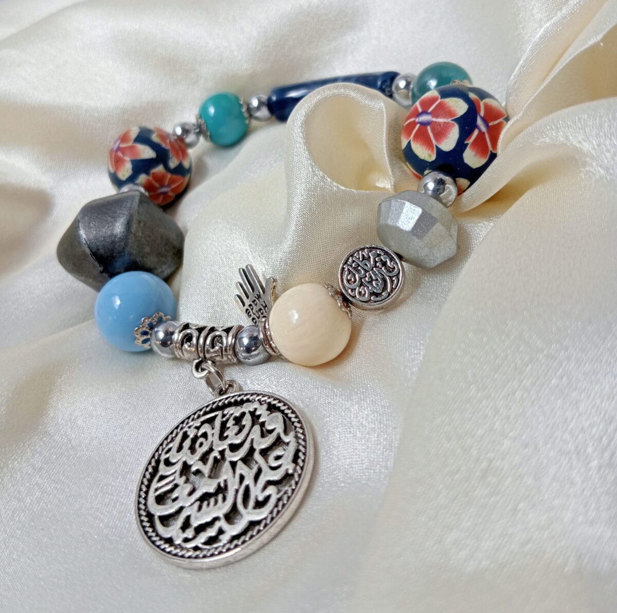 برسلت تعاهدنا علي السير معا - Image 4
