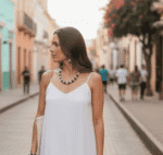 طقم عقد من اللؤلؤ